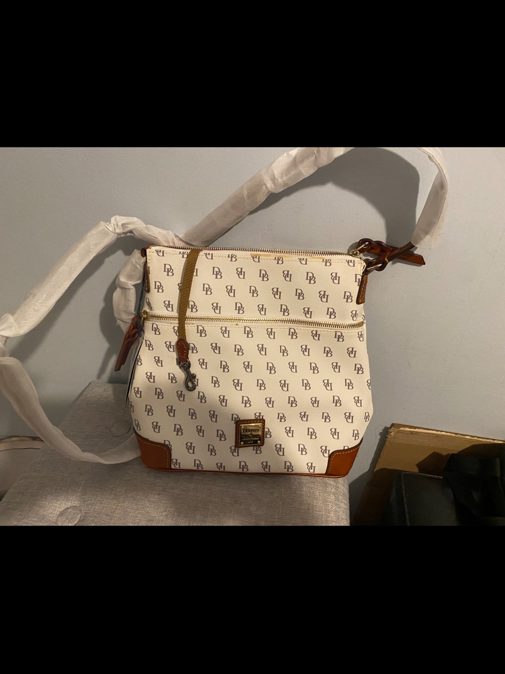 Brand new Greta Dooney & Bourke White Logo Crossbody Bag with Tan Trim